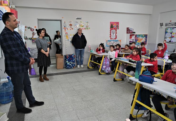 Bornova Belediye Başkanı Ömer Eşki, 2. Sınıf öğrencilerinin Hayat Bilgisi