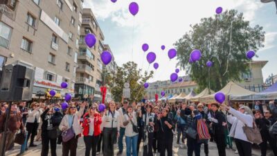 Konaklı kadınların el emeği ürünlerini sergileme imkanı bulduğu Dominik Caddesi’ndeki