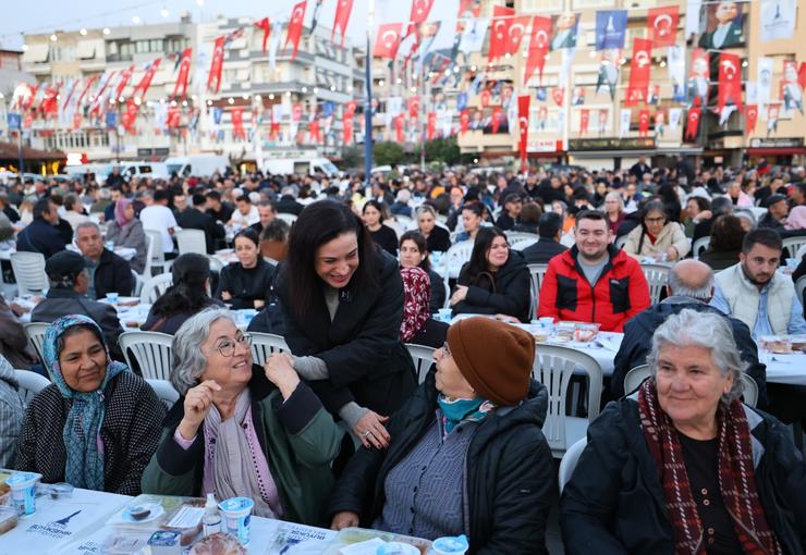 Efes Selçuk’ta vatandaşlar, İzmir Büyükşehir Belediyesi ve Efes Selçuk Belediyesi