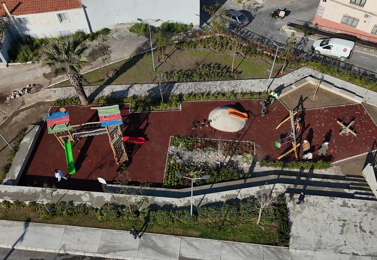 Konak Belediyesi, yağmur suyunun etkin kullanılmasını sağlayarak çevreye estetik bir