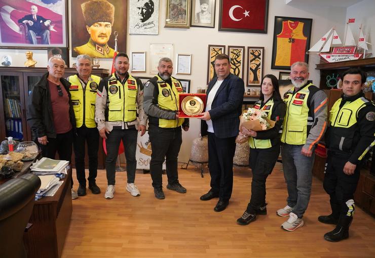 Seferihisar Belediyesinin girişimleriyle düzenlenen “İleri Sürüş Teknikleri” eğitimlerinin ardından, eğitim