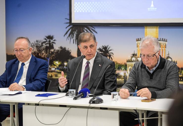 İzmir zeytininin hak ettiği yeri bulması için Büyükşehir Belediyesi öncülüğünde