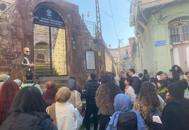 İzmir Yüksek Teknoloji Enstitüsü’nden 60 kişilik öğrenci grubu, Ayvalık’ta kentsel