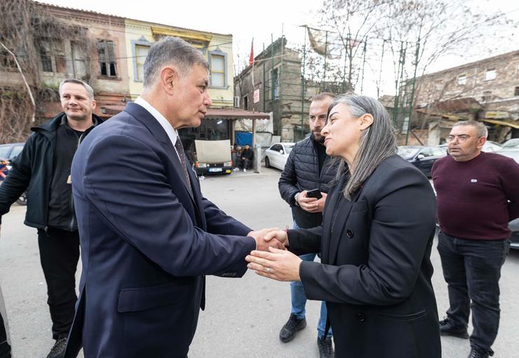 İzmir Büyükşehir Belediye Başkanı Dr. Cemil Tugay, DİSK Ege Bölge