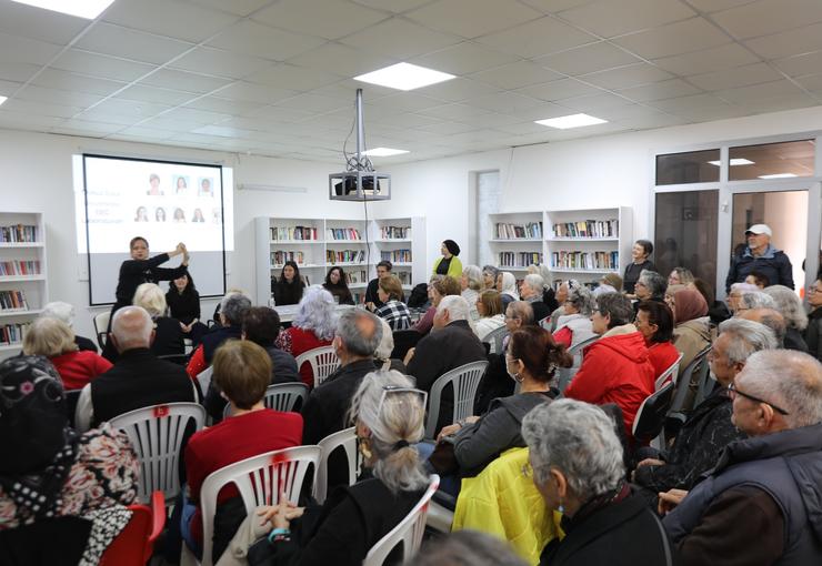 Seferihisar Belediyesi Seferiçınar Yaş Alma Merkezi’nde, Dokuz Eylül Üniversitesi iş
